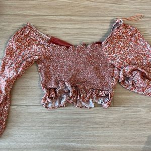 Cute floral summer scrunch shirt